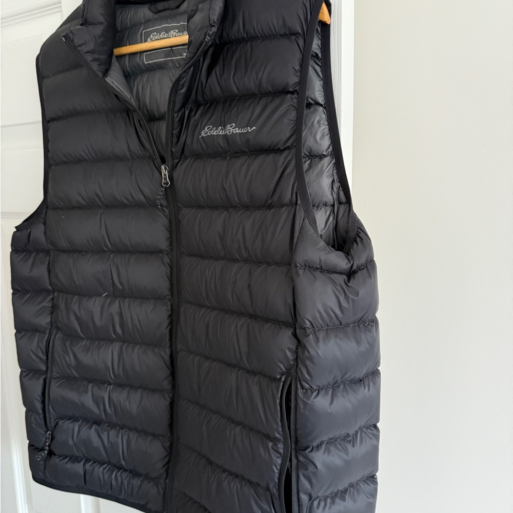Eddie Bauer puffer vest size large